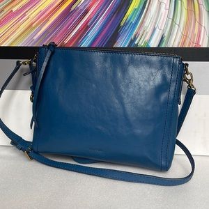 Fossil Women’s Emma East West Blue Leather Crossbody bag.